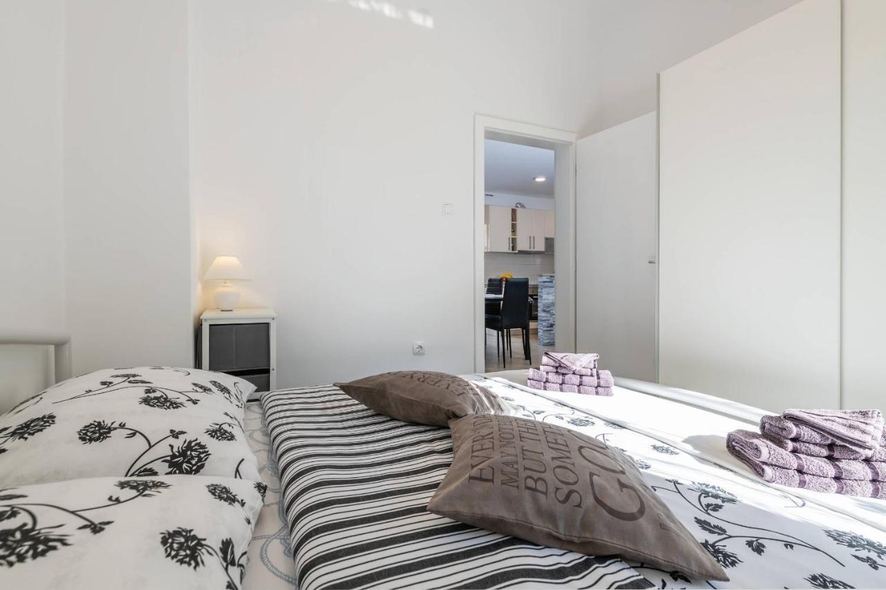Apartment Petra Пула Экстерьер фото